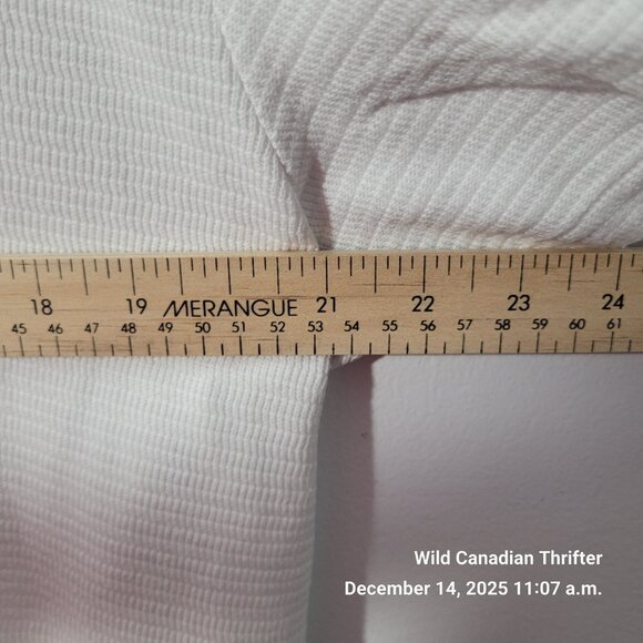 Hollister XL White Textured Ribbed Cotton Blend Classic Fit Short Sleeve Polo - Picture 7 of 7